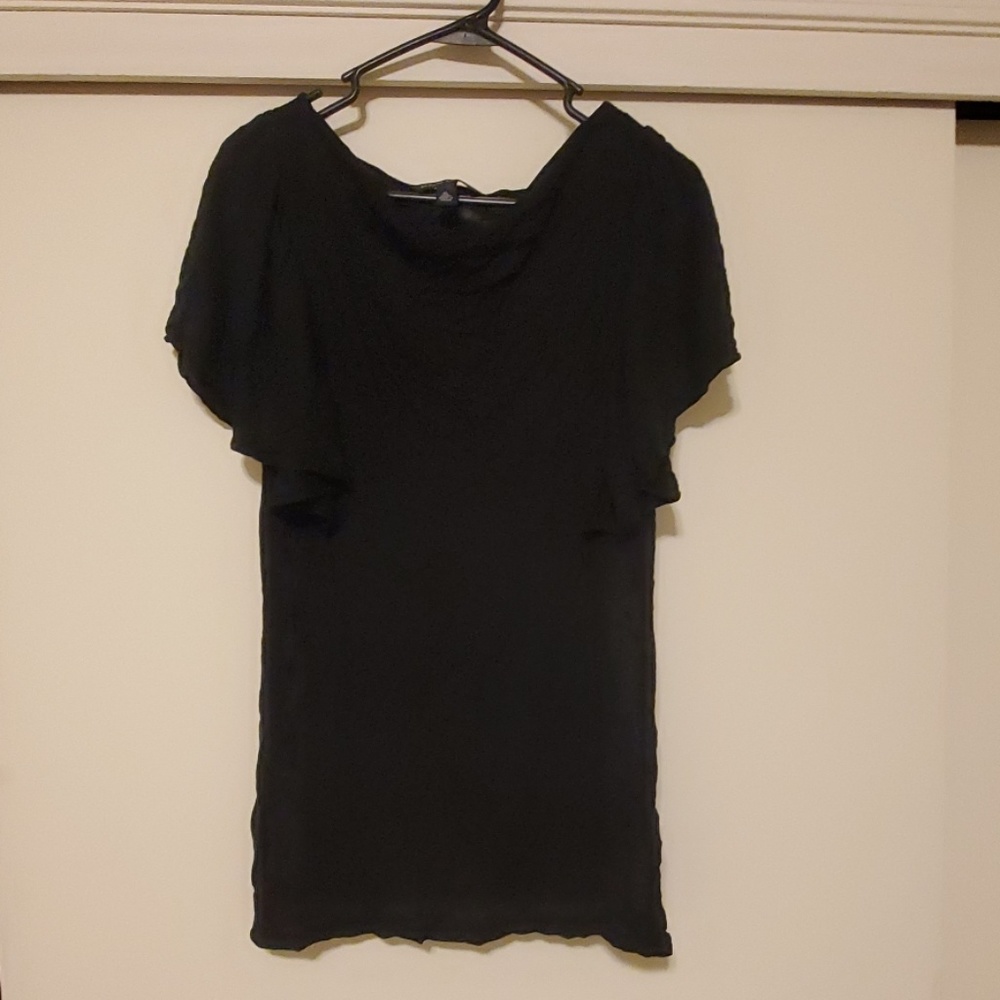 Black shirt